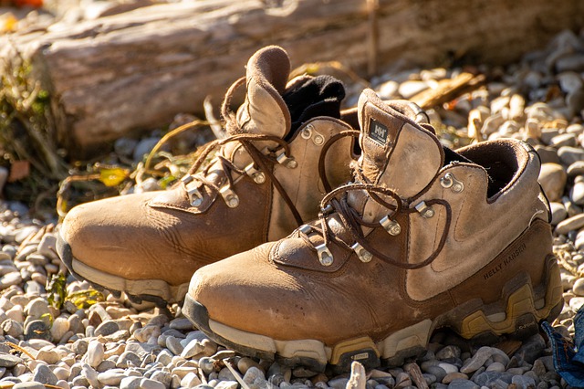 Jak wybrać buty robocze na lato i na co zwrócić uwagę?